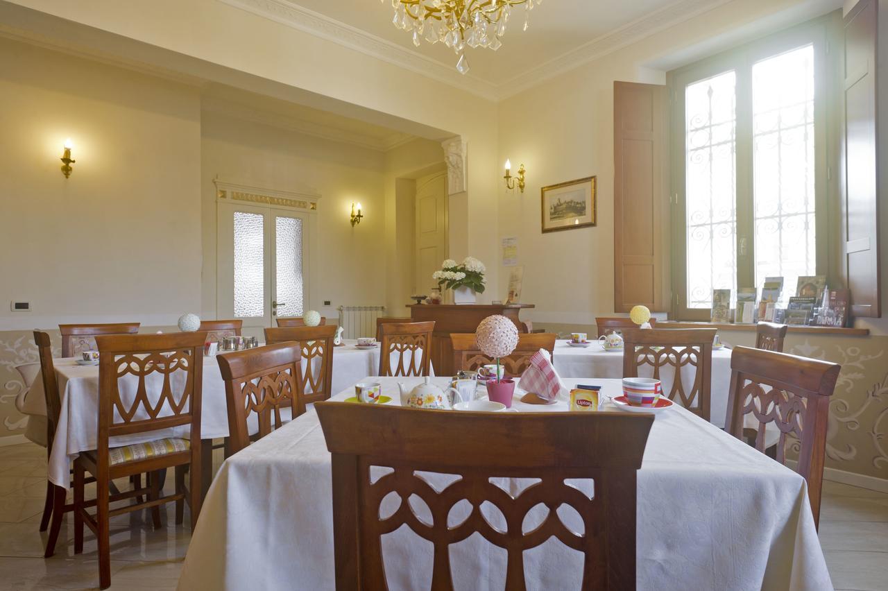 Villa Dircea CastellʼArquato 外观 照片