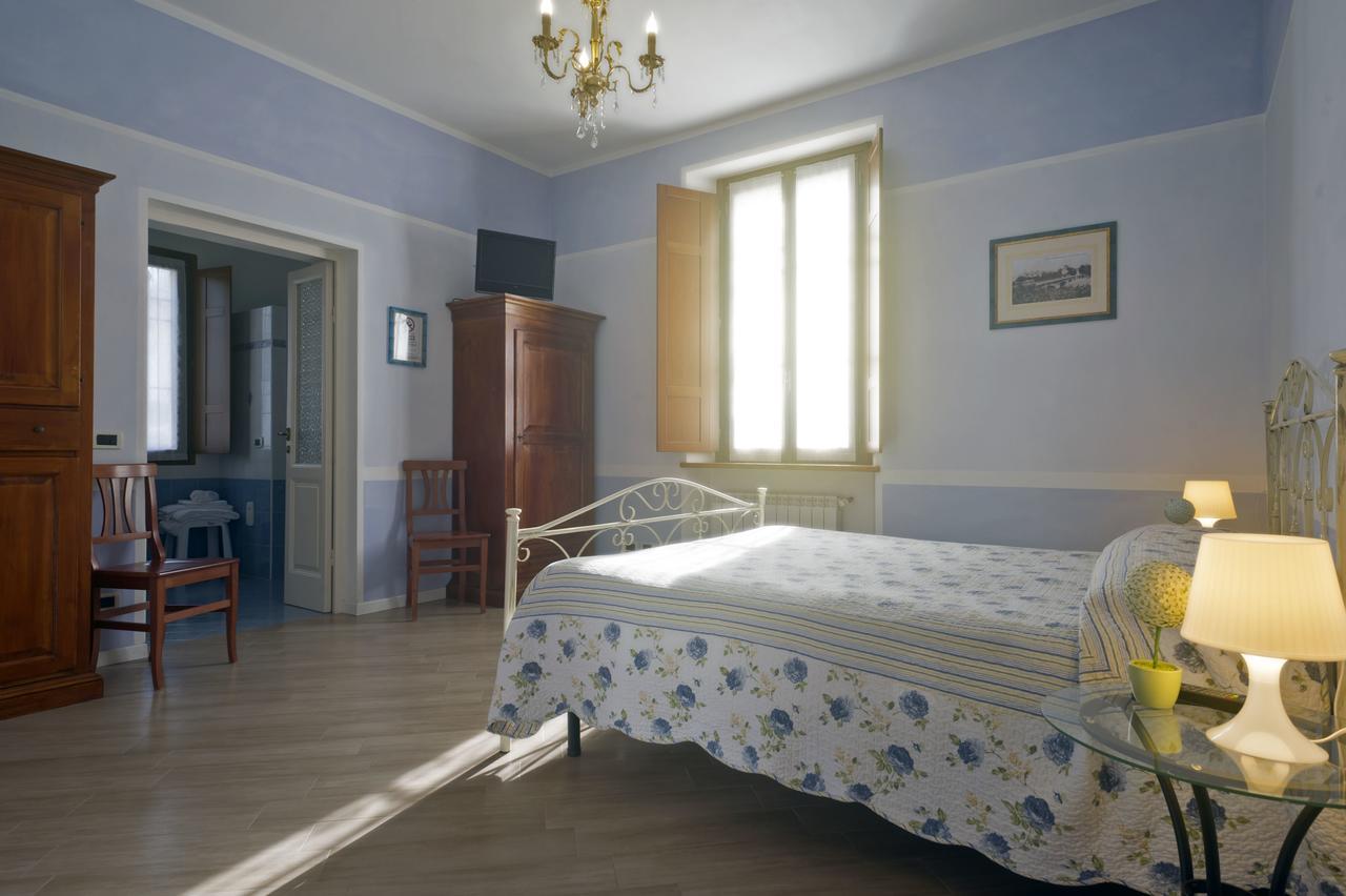 Villa Dircea CastellʼArquato 外观 照片