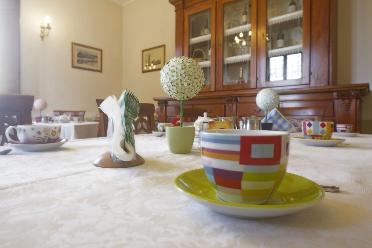 Villa Dircea CastellʼArquato 外观 照片