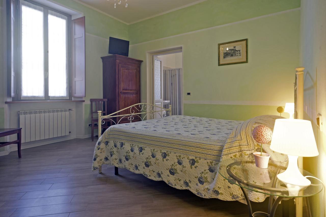 Villa Dircea CastellʼArquato 外观 照片