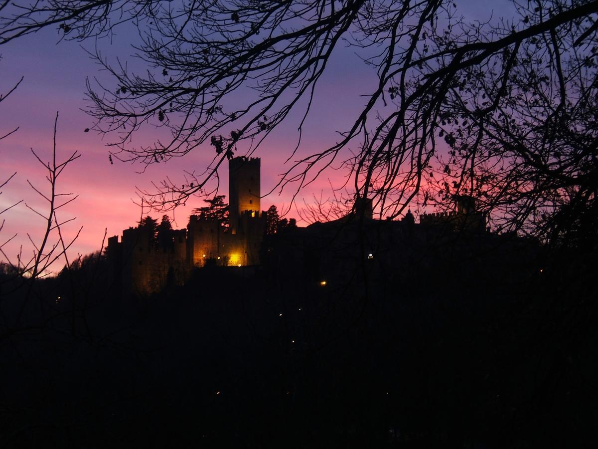 Villa Dircea CastellʼArquato 外观 照片