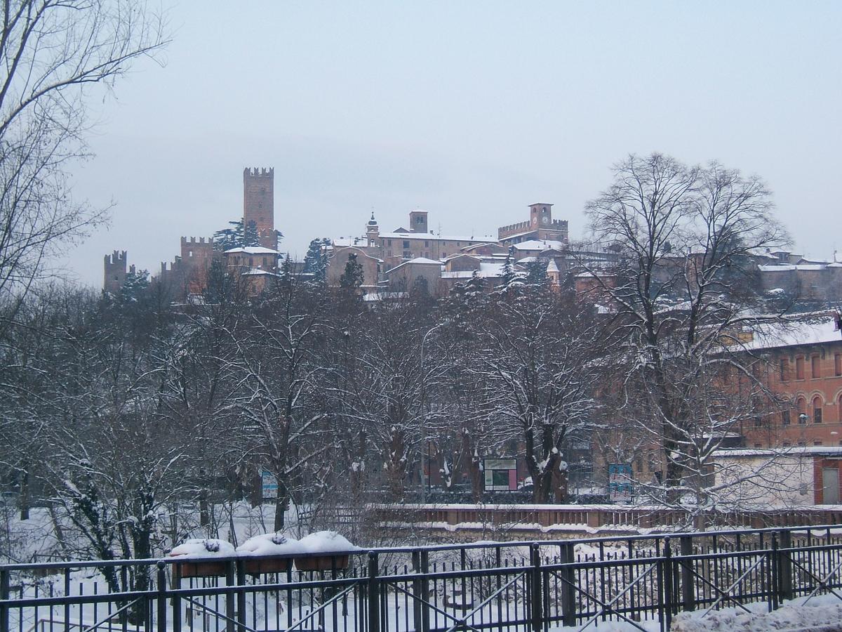 Villa Dircea CastellʼArquato 外观 照片