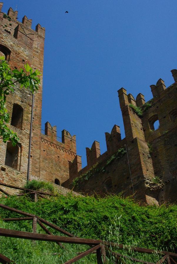 Villa Dircea CastellʼArquato 外观 照片